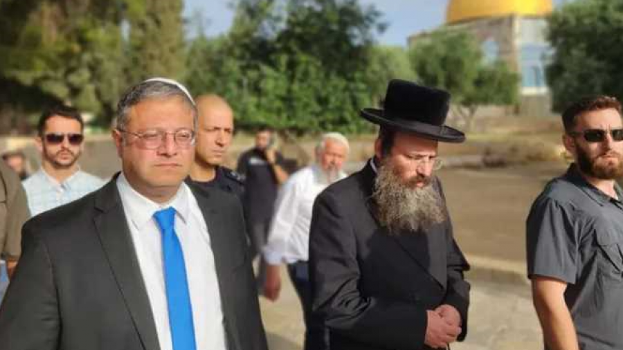 وزير صهيوني متطرف يقتحم المسجد الأقصى