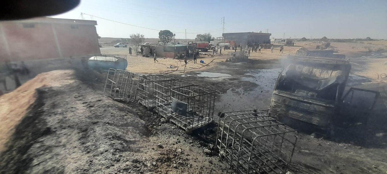 تطاوين/ احتراق شاحنة بنزين مهرب(صور)