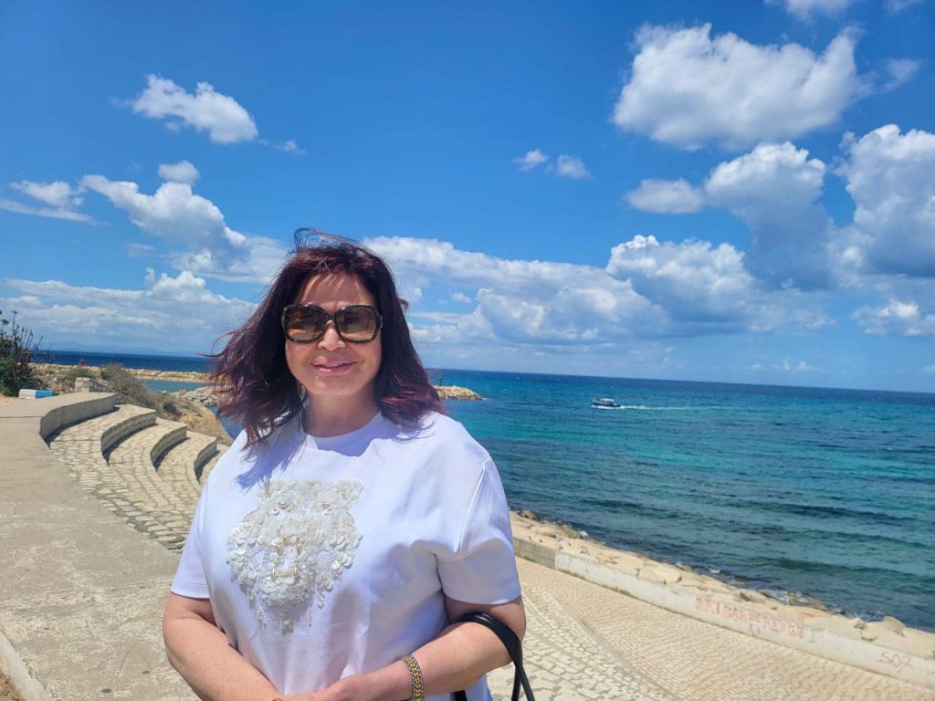 إلهام شاهين