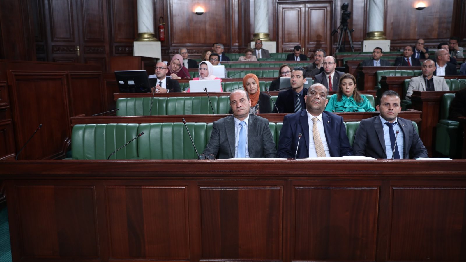 البرلمان/ انتقادات لجلسة “تفاقم المديونية”