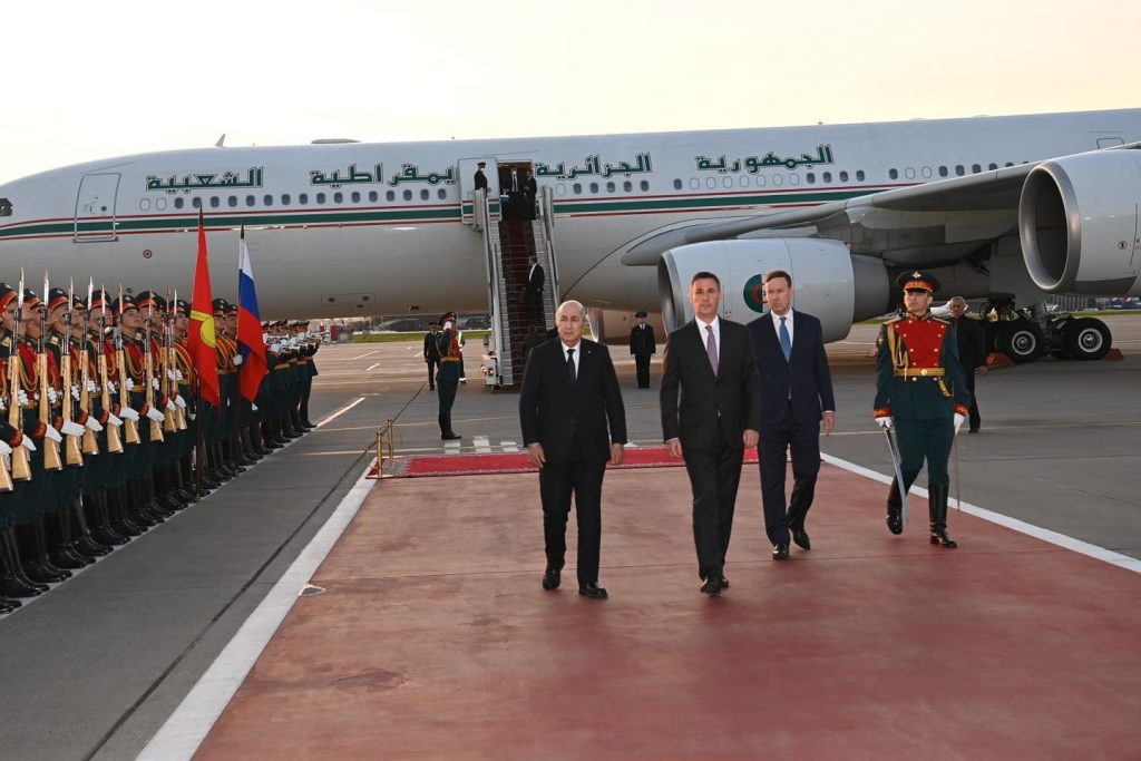 تبون يصل روسيا