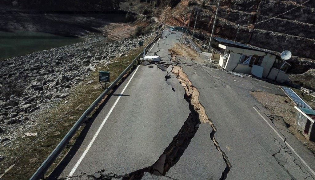 زلزال يضرب غرب فرنسا