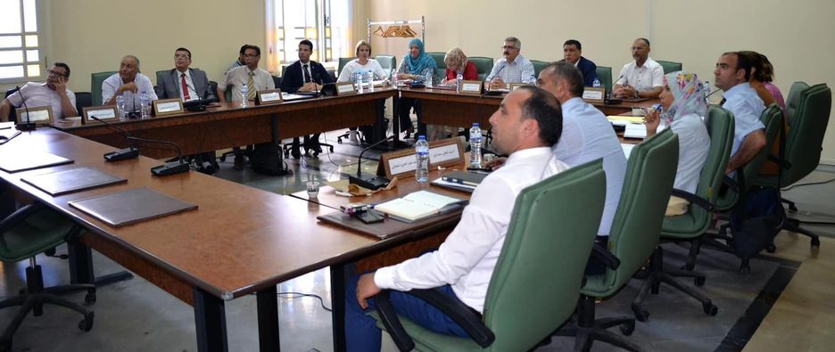 لجنة الإدارة بالبرلمان