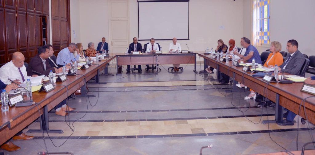 لجنة المالية