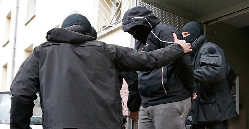 كانت سترسل لأفريقيا/ ضبط مليار دولار مزيفة في اسطنبول