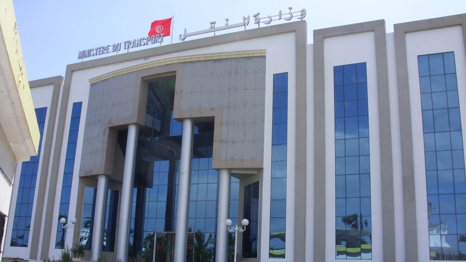 الناطق باسم مجلس الجهات والاقاليم يدعو لفتح ملفات وزارة النقل