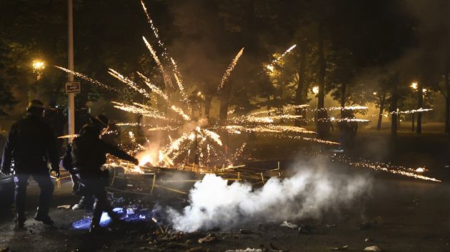 فرنسا/ 719 موقوفا في ليلة خامسة من الاحتجاجات