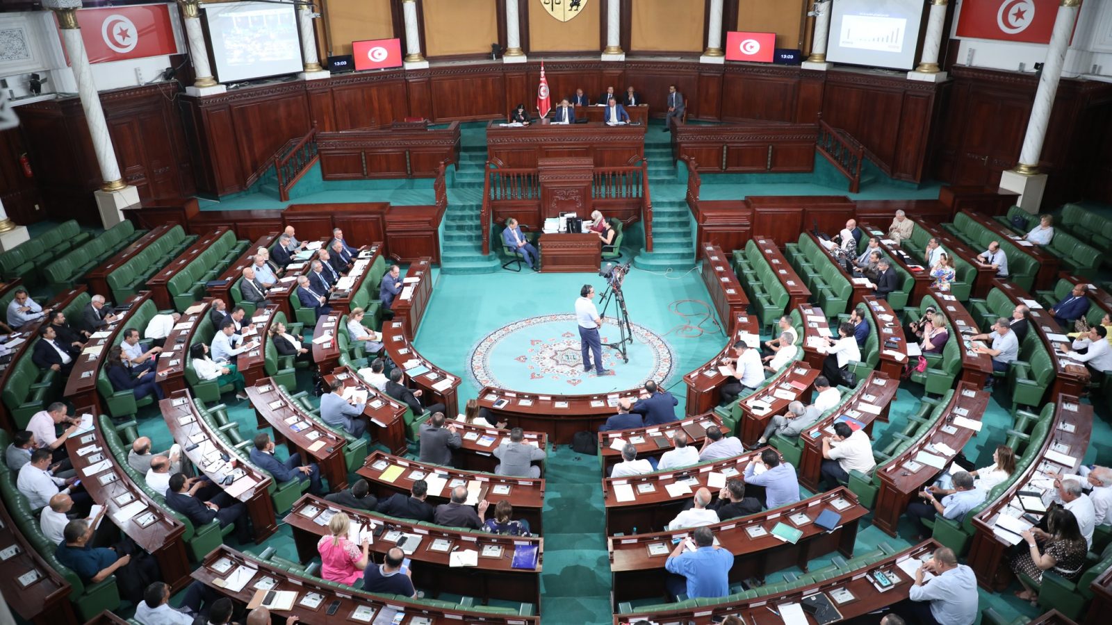 إحالة ملفات لموظفين بالبرلمان على لجنة التدقيق في الانتدابات