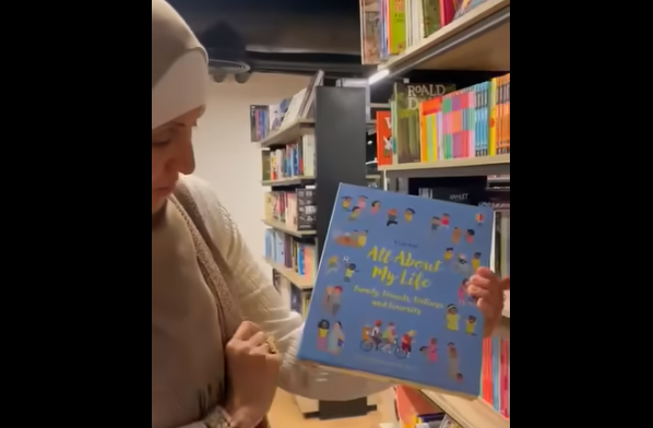 جدل في مصر بسبب كتب لتعليم المثلية الجنسية (صور + فيديو)