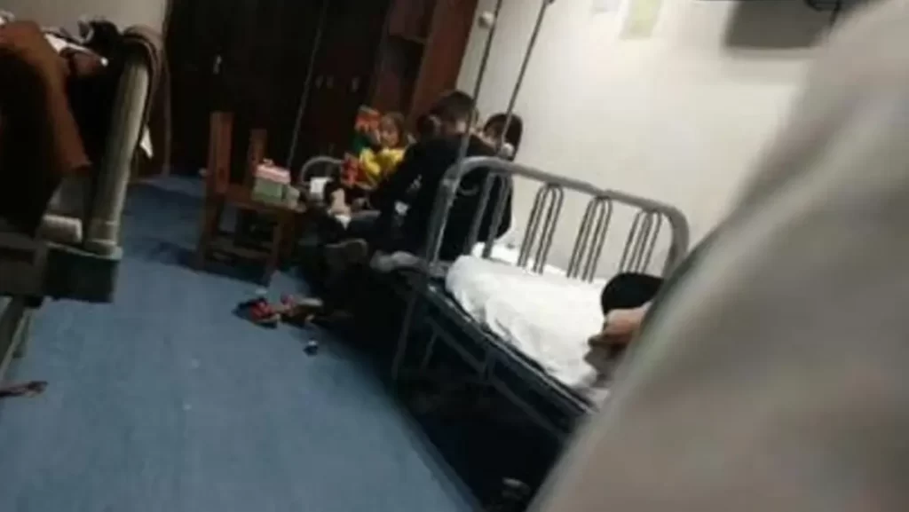 معلمة تسمم 24 طفلا