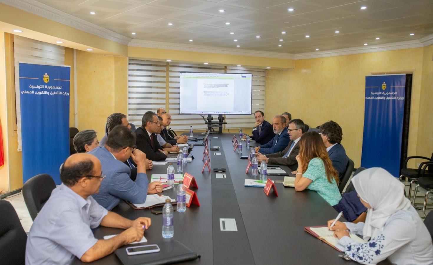 سفير ايطاليا: نعتزم استقطاب آلاف التونسيين لتوظيفهم