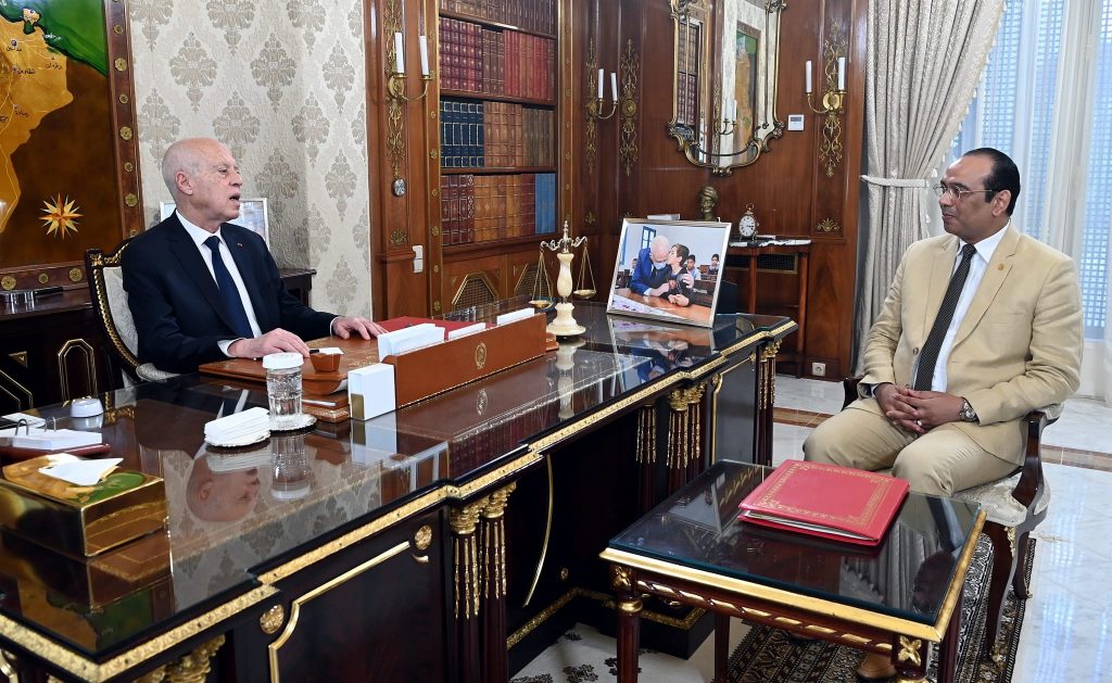 وزير الشؤون الدينية