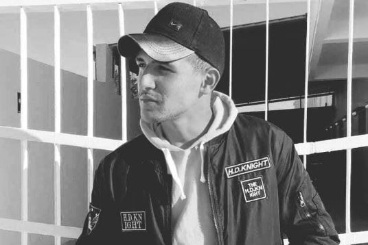 وفاة لاعب كرة القدم في حادث مرور