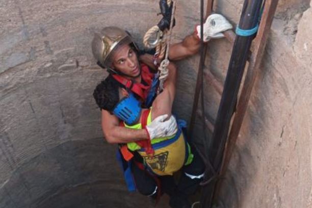 بعمق 30 مترا/ “طاح في البير وطلعوه” (صور)