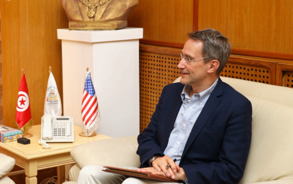 سفير أمريكا: نطمح أن نكون أول مستورد لزيت الزيتون التونسي