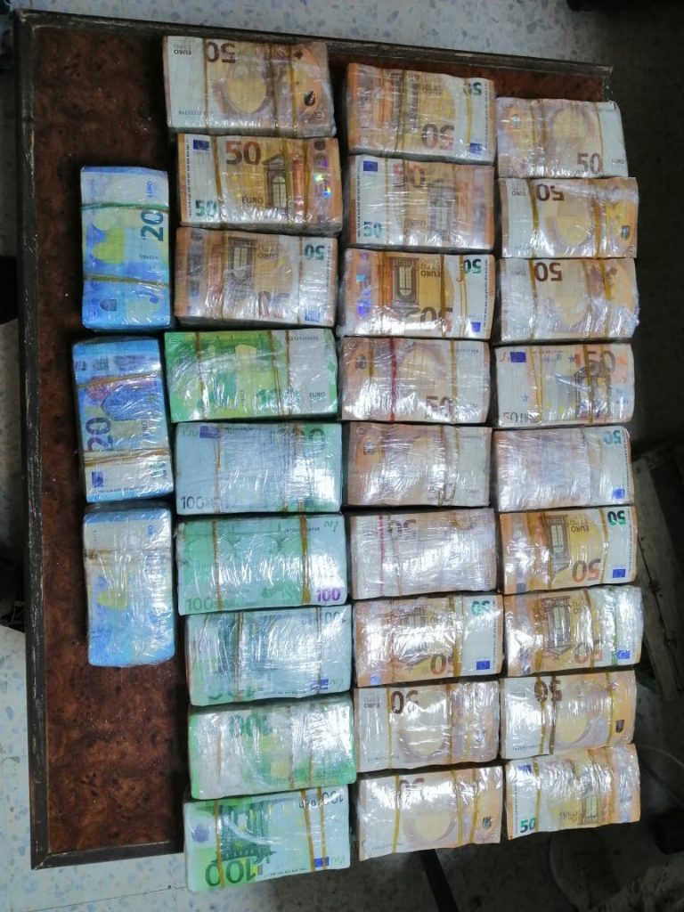 حجز عملة صعبة