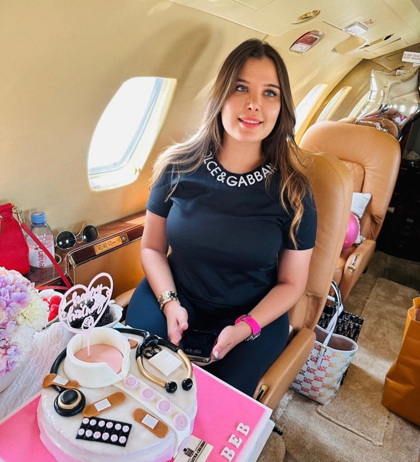 رباب الماجري… “سنية” في “شوفلي حل ” تحتفل بعيد ميلادها في طائرة خاصة (صور)