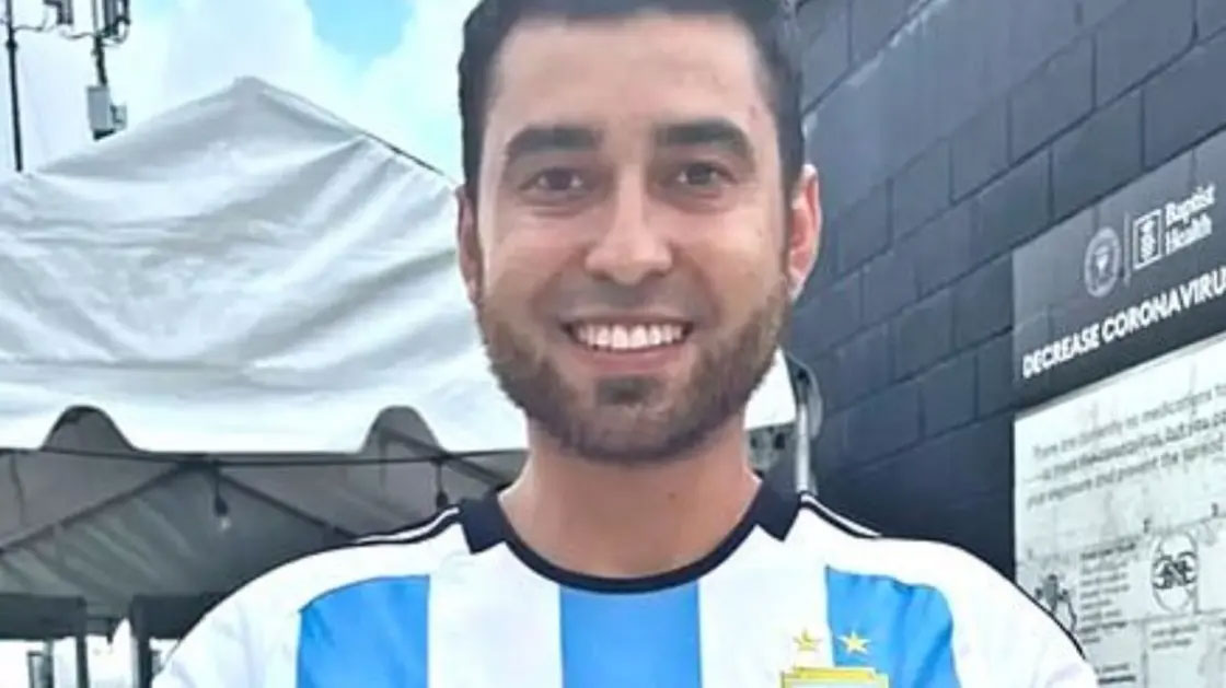 طلب توقيع ميسي.. فحصل ما لم يكن بالحسبان!