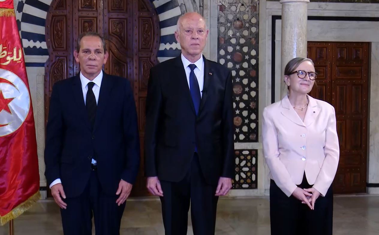 سعيّد يكشف عن موعد الانتخابات المحليّة وصدور الحركة القضائية