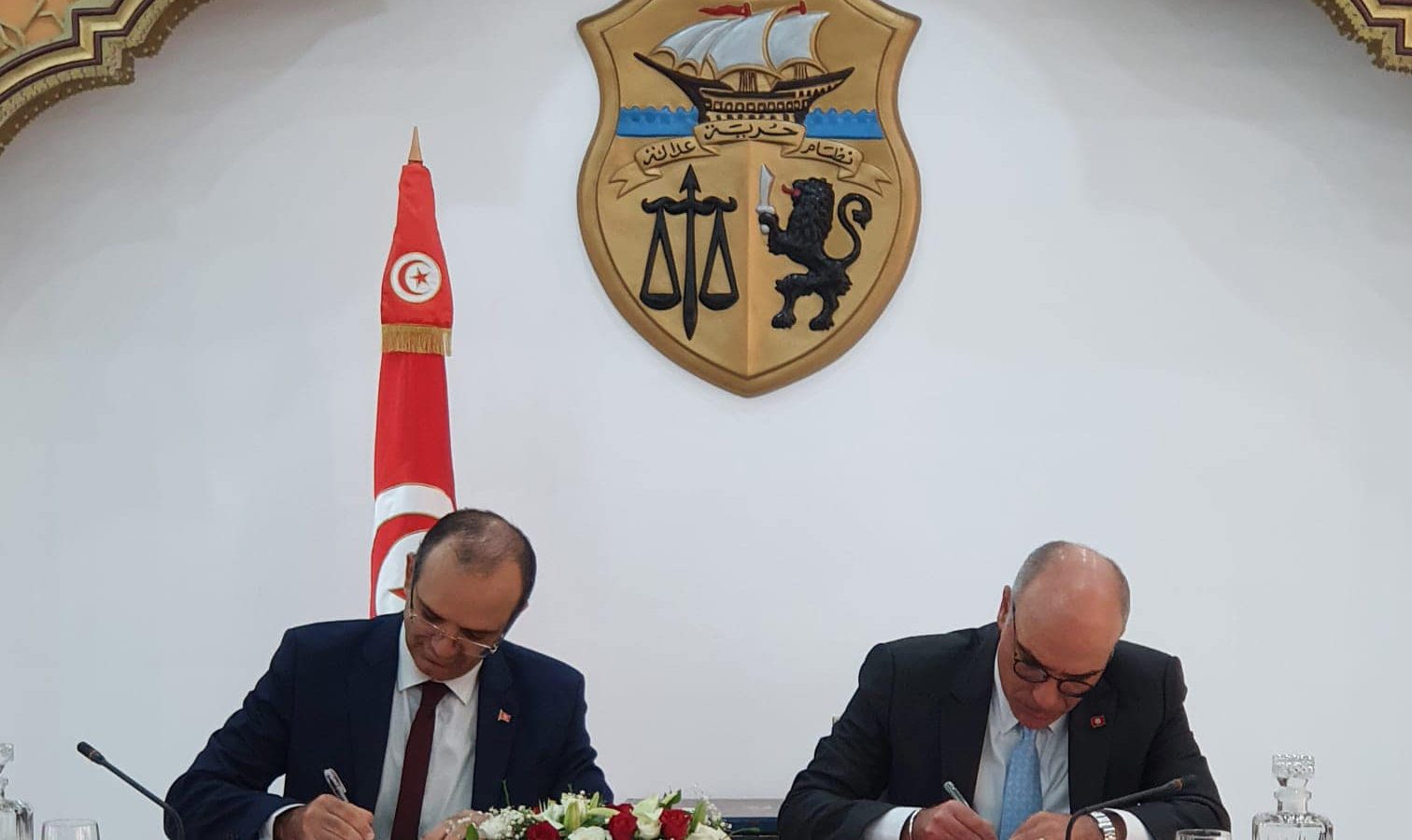 الانتخابات/ امضاء مذكرة تفاهم بين الخارجية والهيئة