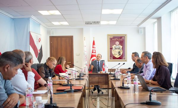 مجلس الجهات.. حملة تثقيف انتخابي في الاذاعة والتلفزة