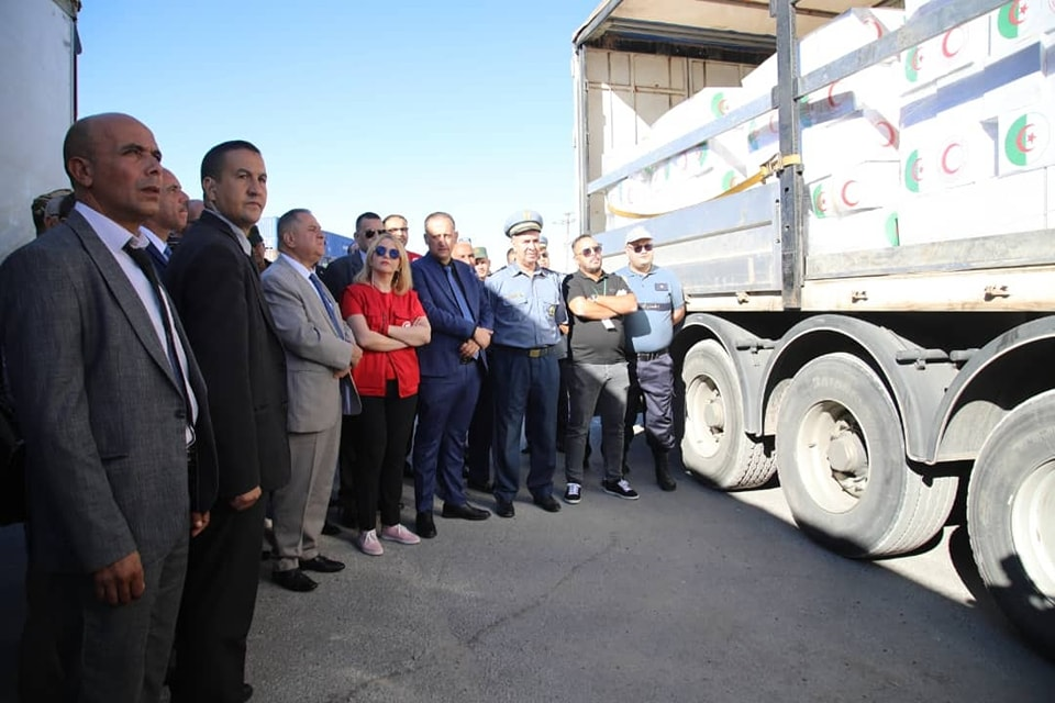 مساعدات جزائرية لتونس