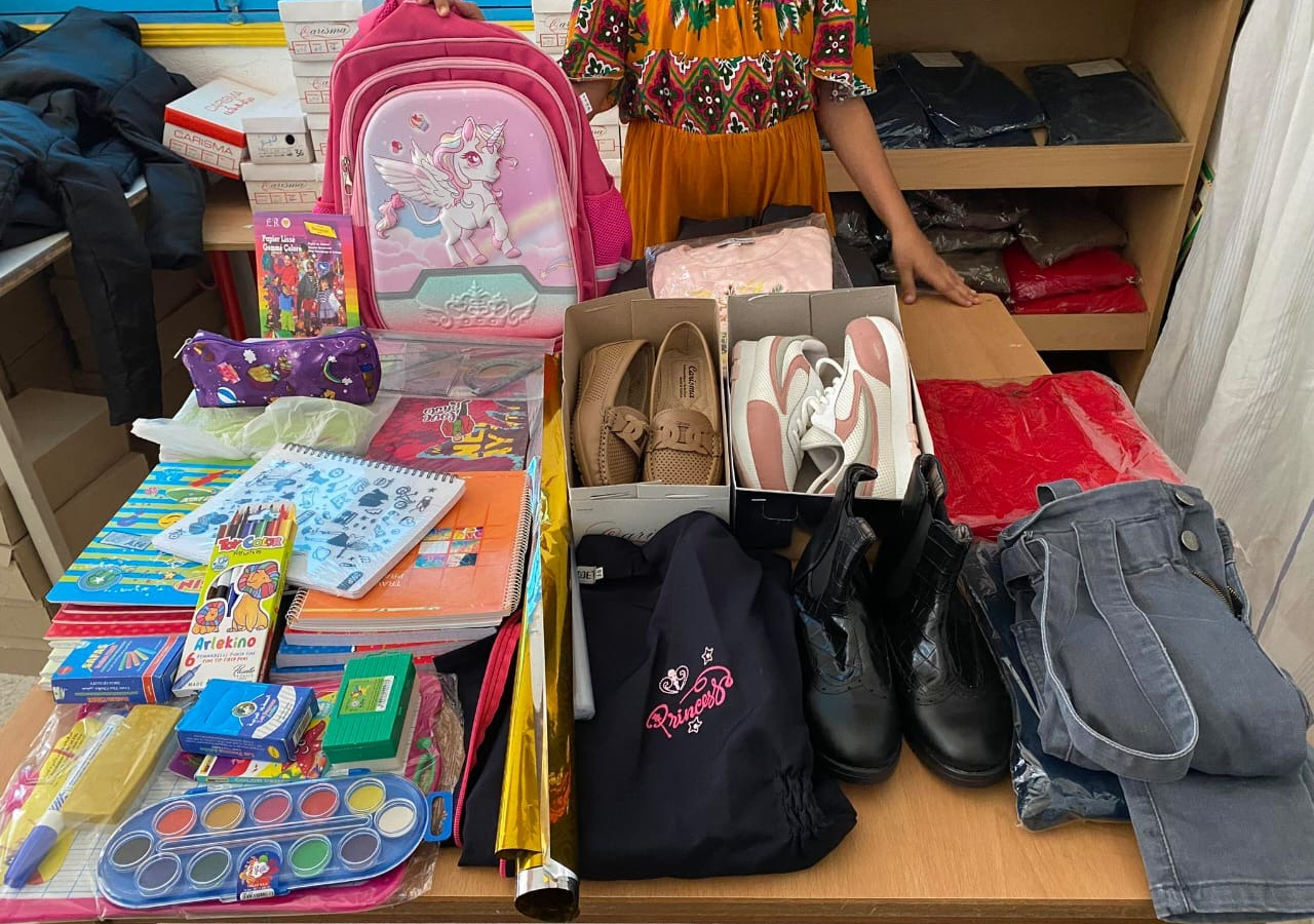 وزارة المرأة / توزيع مستحقات مدرسية على 6700 طفل