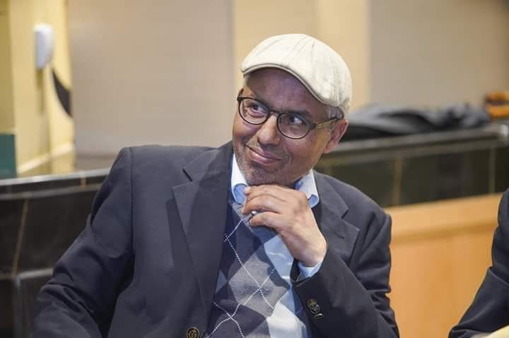 ايقاف رسام الكاريكاتور توفيق عمران