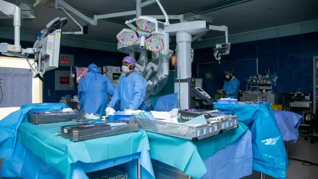 روبوت زرع الكبد