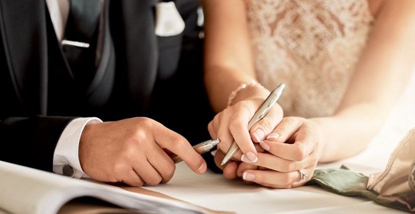 في هذه الدولة.. مكافأة للأزواج إذا كان عمر العروس أقل من 25 عامًا