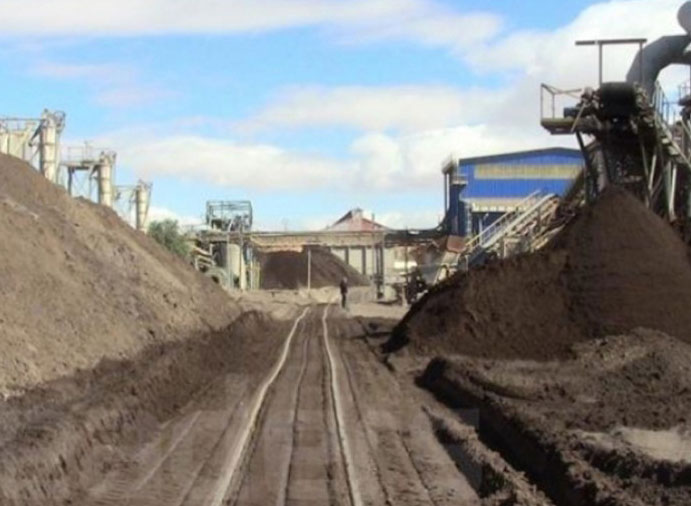 وقفة احتجاجية لأعوان شركة فسفاط قفصة