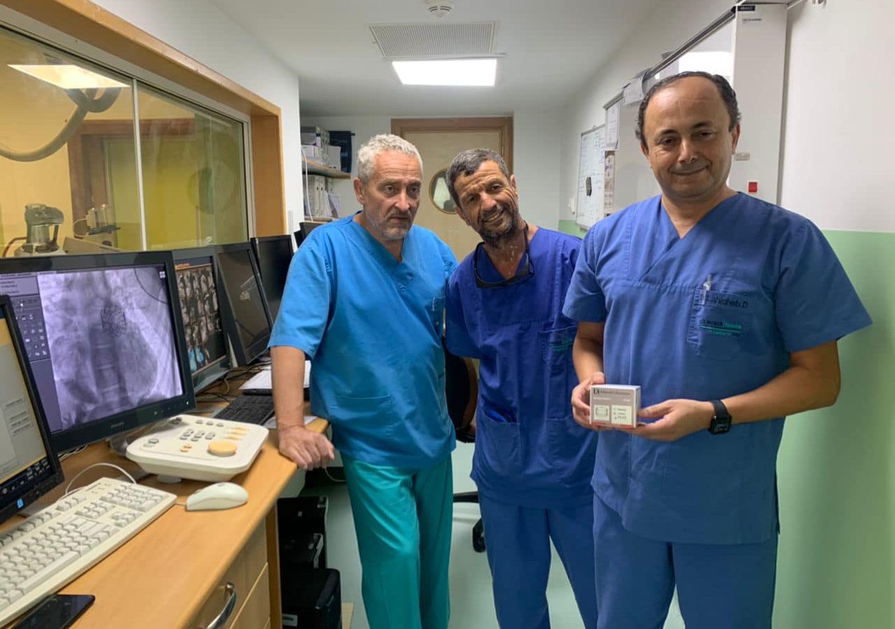 نجاح تونسي جديد/ زرع صمام رئوي بدون جراحة لطفل (صور)