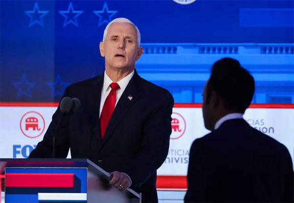 نكتة خادشة لنائب ترامب تشعل مواقع التواصل (فيديو)