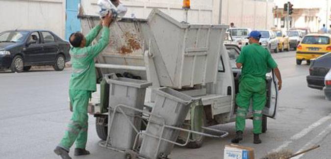 أعوان رفع الفضلات في إضراب بيومين
