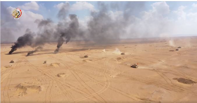 الجيش المصري ينفذ مناورات مفاجئة بالذخيرة الحية الجيش المصري ينفذ مناورات مفاجئة بالذخيرة الحية