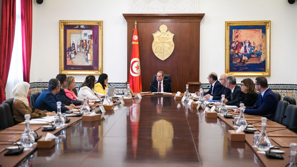 جلسة عمل وزارية لاستعادة التوازنات المالية لديوان التجارة