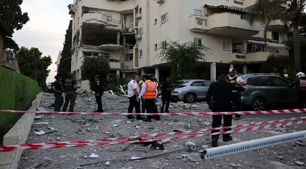 سقوط صواريخ في عسقلان أطلقت من قطاع غزة سقوط صواريخ في عسقلان أطلقت من قطاع غزة