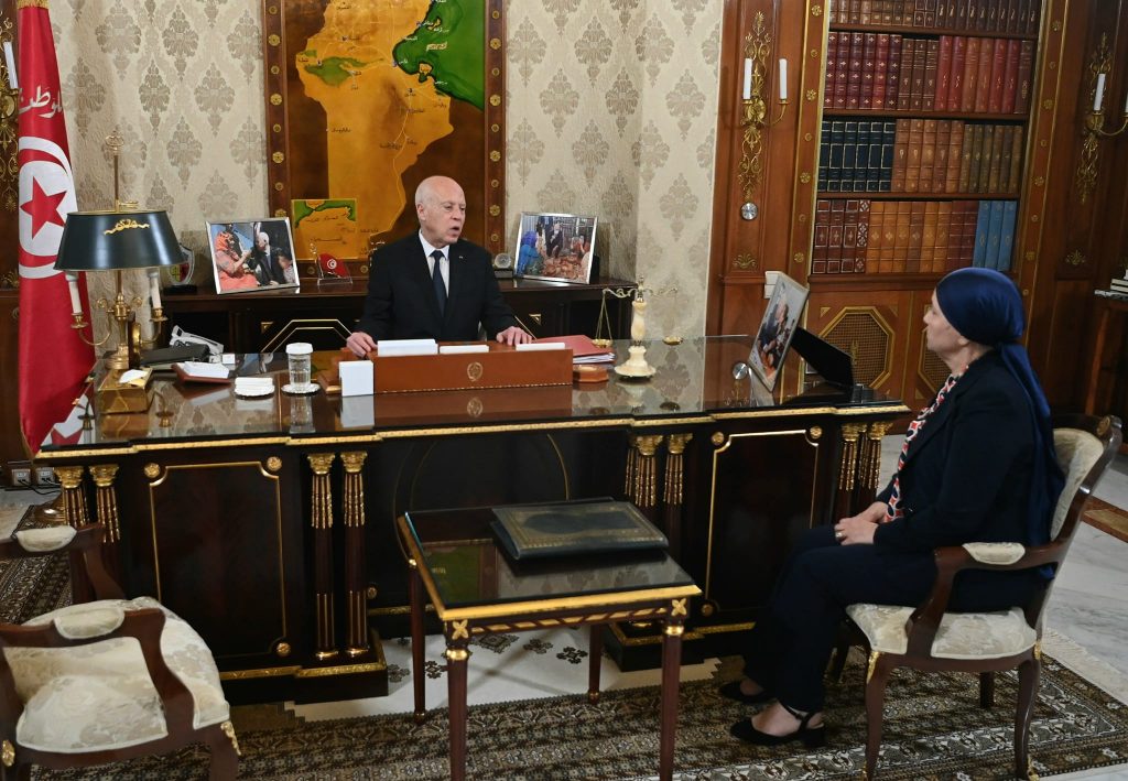 الرئيس يدعو القضاة الى تسليط الجزاء على كل من أذنب