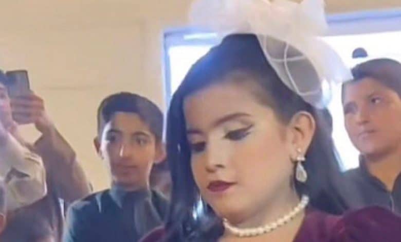 الطفلة “أم البنفسجي” ممنوعة من الظهور إعلاميا الطفلة “أم البنفسجي” ممنوعة من الظهور إعلاميا