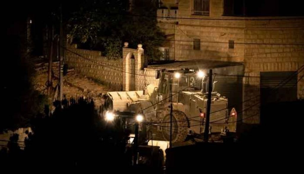 جيش الاحتلال يحاصر مستشفى ابن سينا بجنين