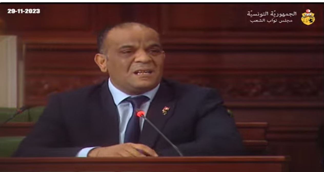 نائب: قابس تضرب بالغازات المُحرمة دوليا منها فحم “الكوك” نائب: قابس تضرب بالغازات المُحرمة دوليا منها فحم “الكوك”