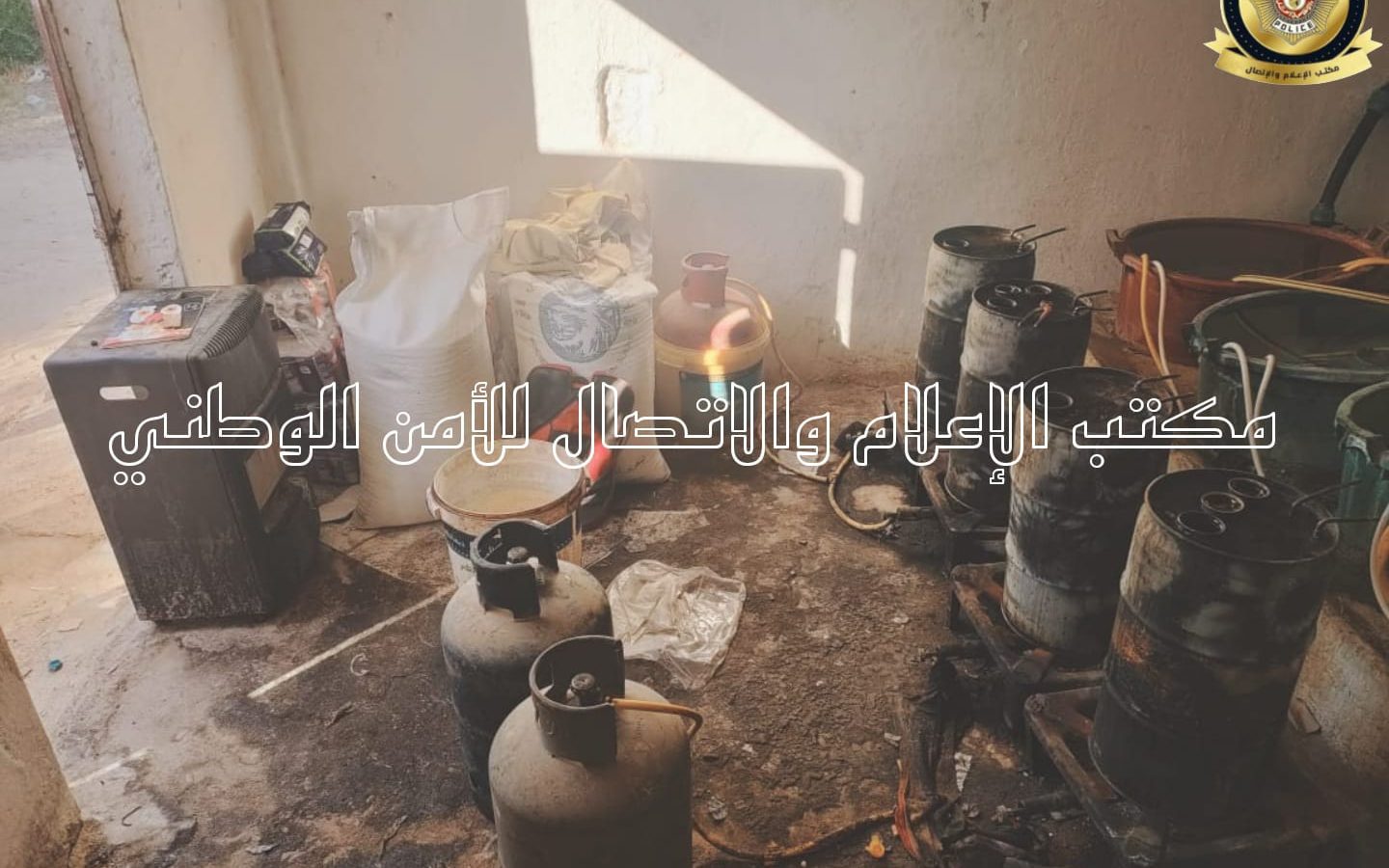 قفصة/ حجز 88 برميل من مادة “القربا” المُسكرة وايقاف مصنعيها