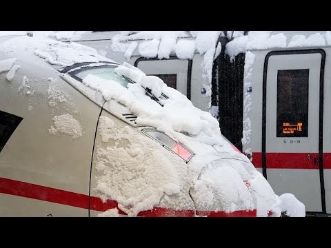 هولندا/ عاصفة ثلجية وراء الغاء عشرات الرحلات 