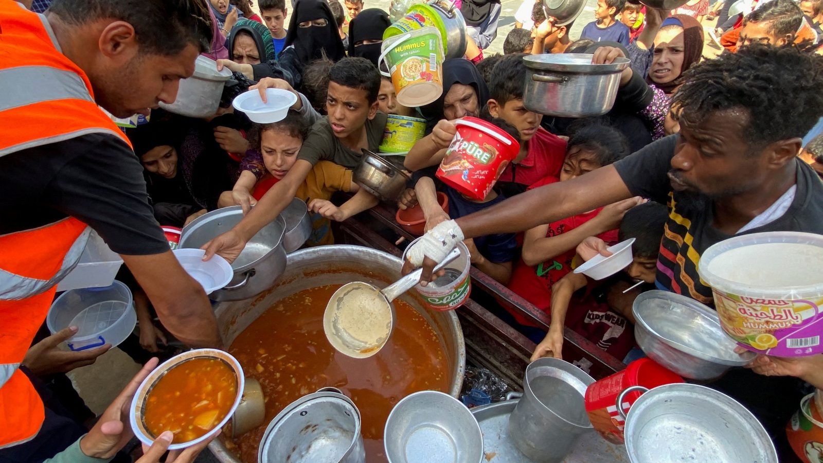 مصدر فلسطيني: ليبيا ترفض استيعاب لاجئين من غزة