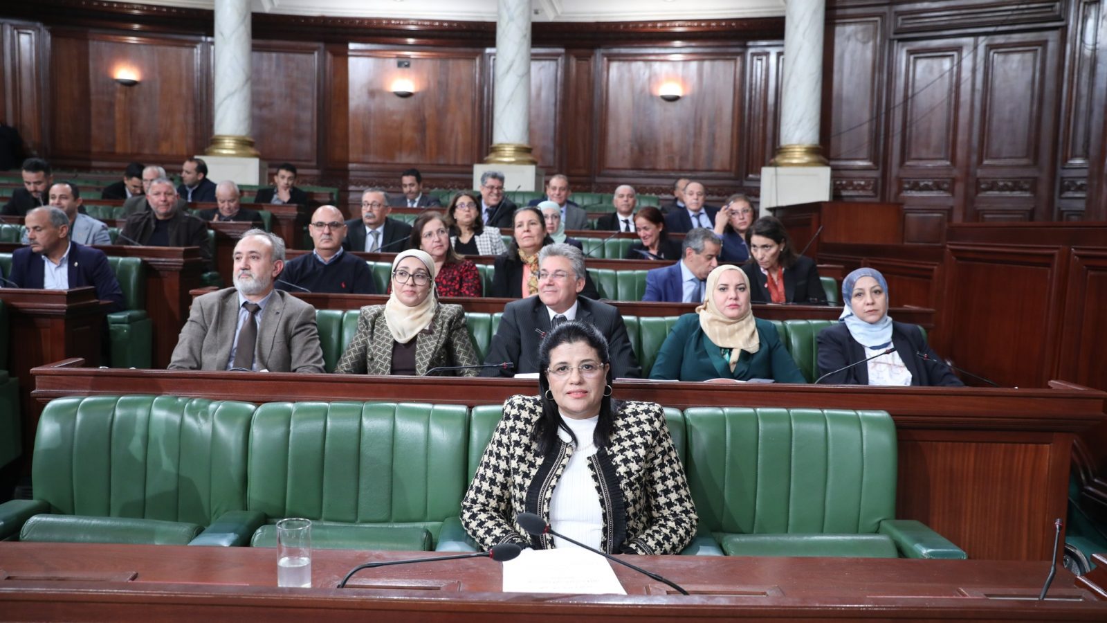 المصادقة على فصول من مشروع قانون المالية لسنة 2024