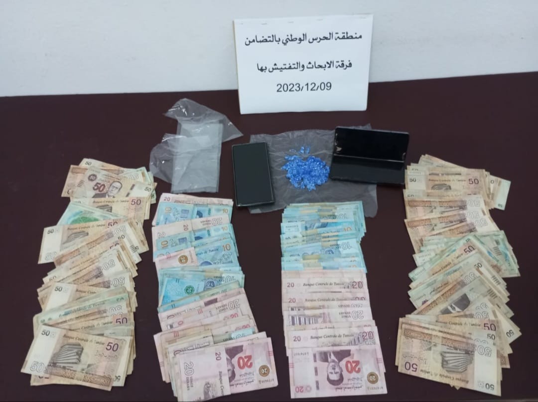 التضامن/ مداهمة منزلين وحجز كوكايين ومشروبات كحولية