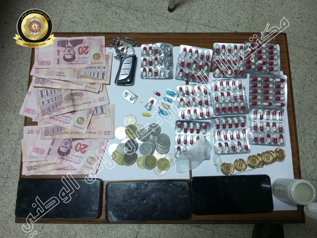 العاصمة.. حجز أقراص من نوع إيريكا لدى مروج مخدرات