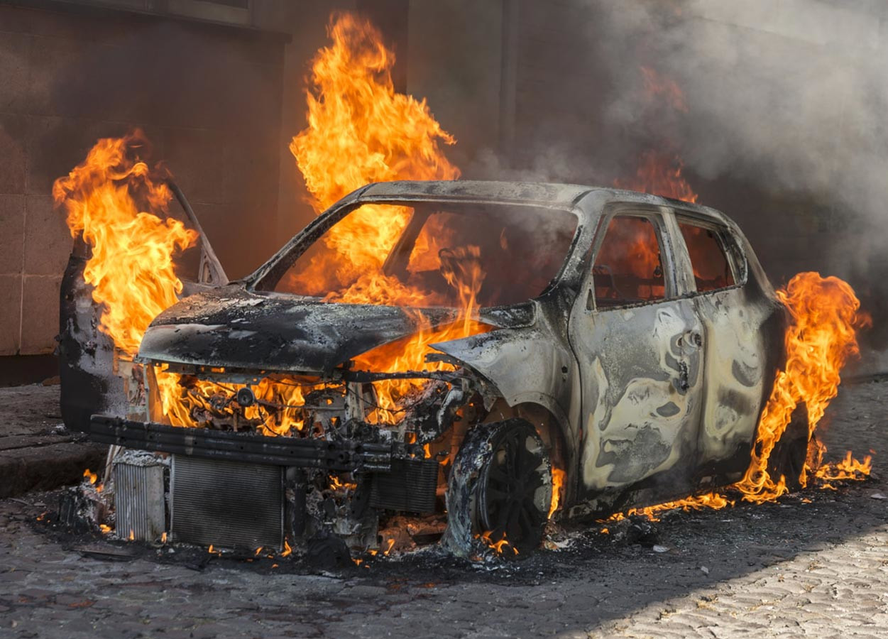 خاص/ تفاصيل احتراق إمراة داخل سيارتها بصفاقس خاص/ تفاصيل احتراق إمراة داخل سيارتها بصفاقس