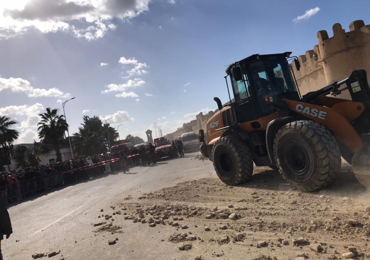 حادث القيروان/ الضحايا كلهم عملة وهكذا سقط السور (التفاصيل لـ”تونس الان”) حادث القيروان/ الضحايا كلهم عملة وهكذا سقط السور (التفاصيل لـ”تونس الان”)