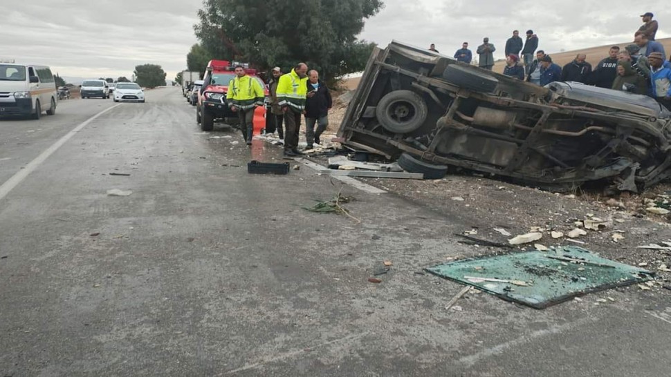 الكاف/ اصطدام شاحنة ثقيلة بسيارة.. الحصيلة